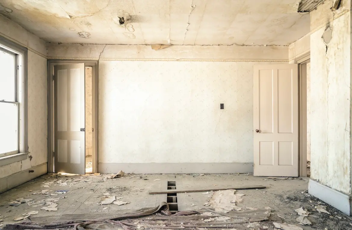 Waste disposal crew managing a cleanout project in Crystal Lake